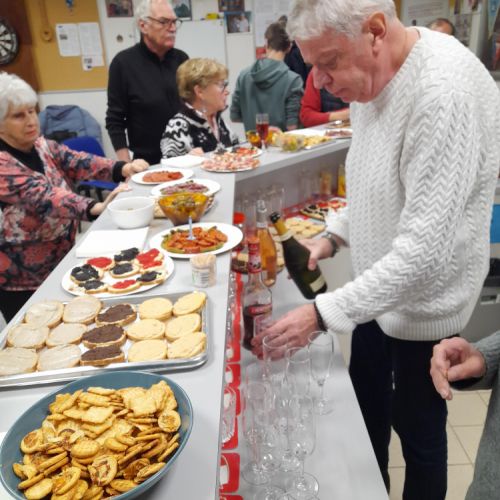 Le prosecco coule à flots.