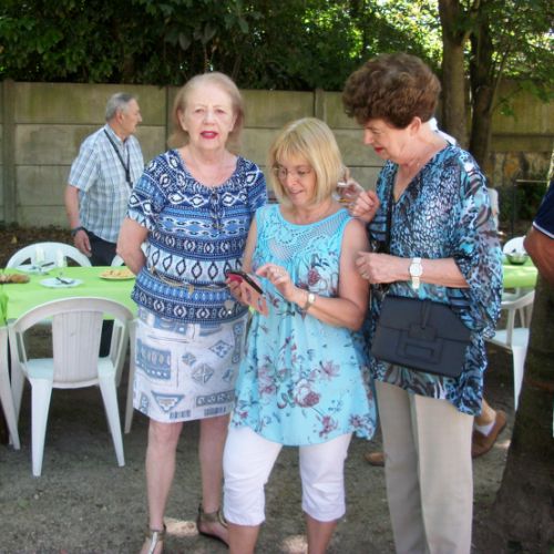 Monique, Cathy et Annie.