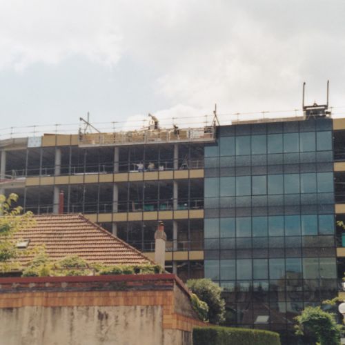 Octobre 2004. La construction avance.