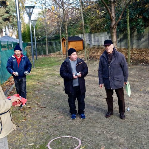 Joseph a le sourire. Serait-il avec Pat ?