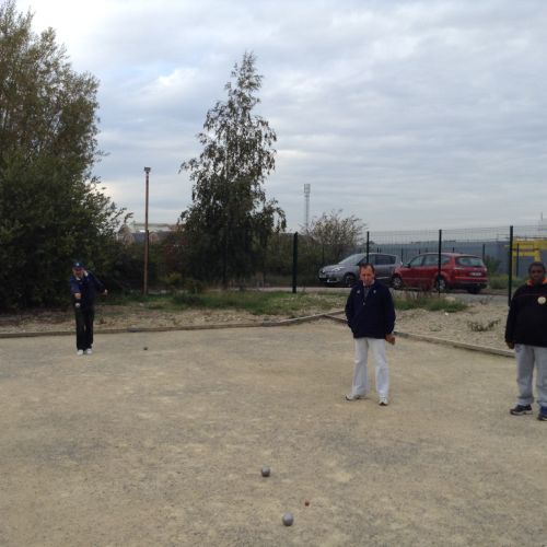 Pat en plein tir.