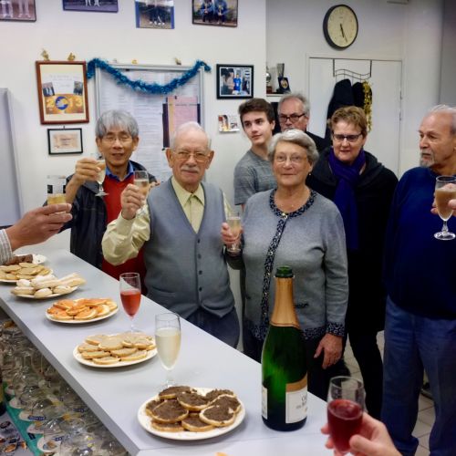Steve se joint à l'assemblée pour féliciter Jean-Marie, toujours bon pied, bon oeil.