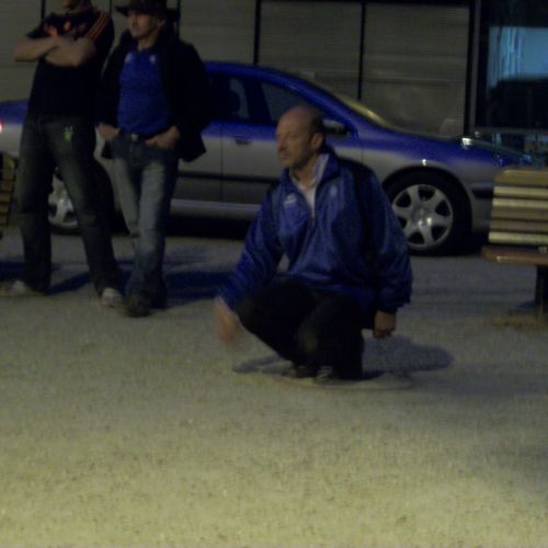 Le même, la nuit venue.