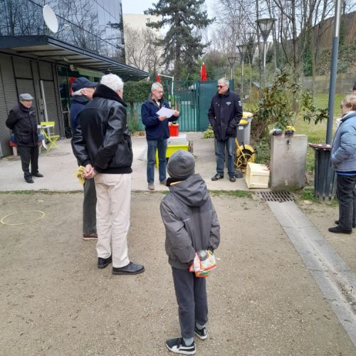 Le tirage des équipes fait par Eric.