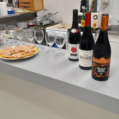 Les 3 beaujolais proposés : Beaujolais nouveau Duboeuf, Beaujolais Village Château La Pallud et Beaujolais Village Pisse Dru.