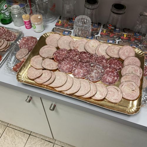 La rosette, cernée par l'andouille.