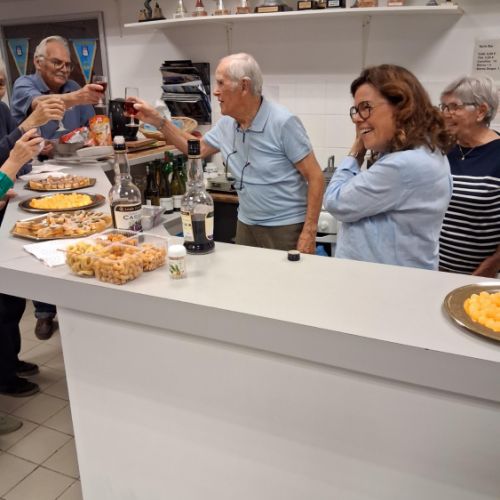 On trinque aux 90 ans de Alain.